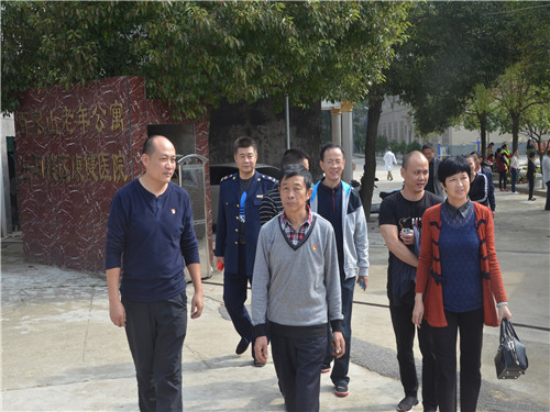 岳陽市龍馬驛站汽車服務(wù)有限公司,汽車銷售,汽車清洗,汽車美容,汽車裝飾,汽車影音